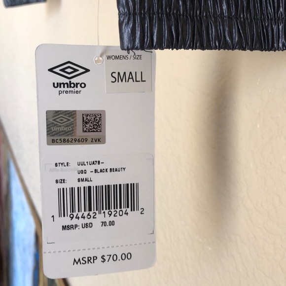 Umbro Half-zip Pullover - Picture 4 of 6